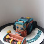 marcipanová figurka kombajn na dort