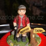 marcipanová figurka na dort turista