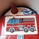 marcipanová podložka na dort hasičské auto 2D