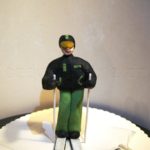 marcipanová figurka na dort lyžař