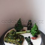 tank a vojáci na dort marcipanové figurky